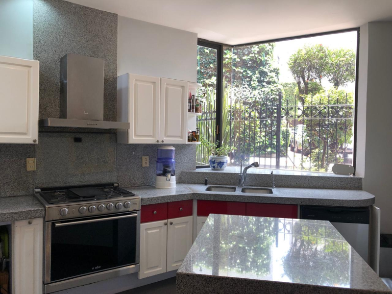 Casa En Venta Lomas De Tecamachalco En Privada.