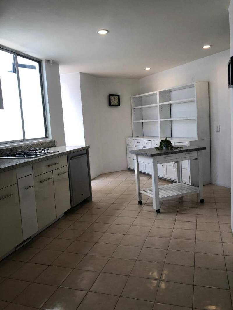 Casa En Venta Lomas De Tecamachalco En Privada.