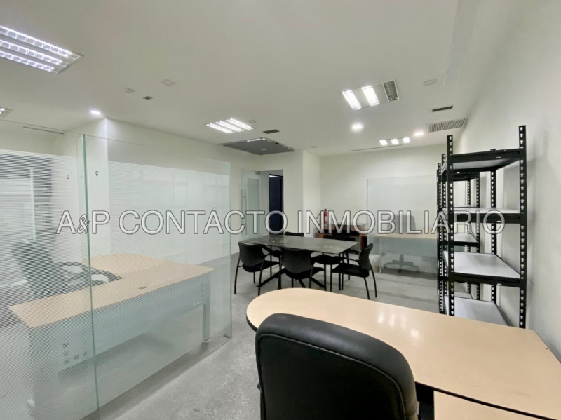 OFICINAS EN RENTA EN BOSQUES DE LAS LOMAS OPCIONES 110 a 131 m²  RADIATAS