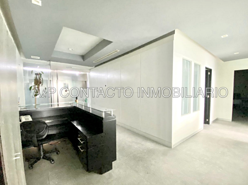 OFICINAS EN RENTA EN BOSQUES DE LAS LOMAS OPCIONES 110 a 131 m²  RADIATAS