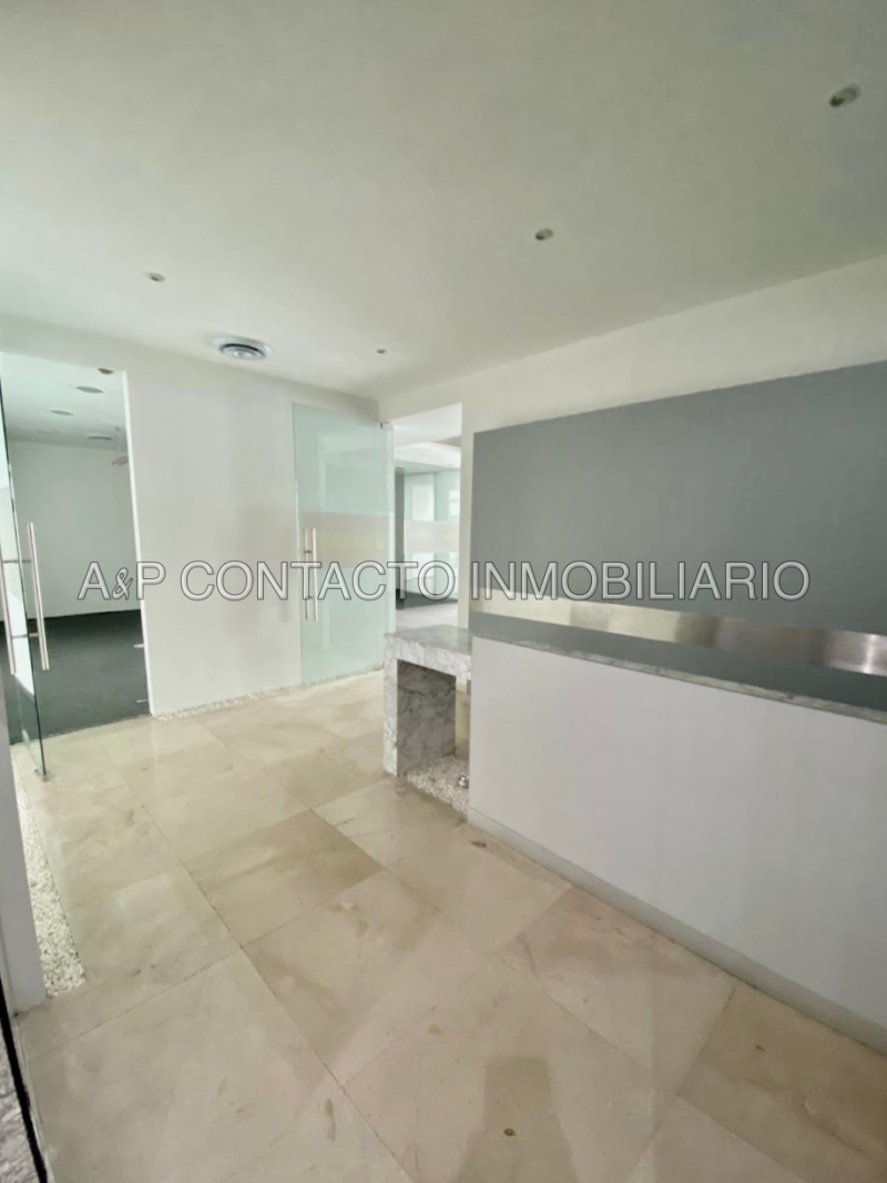 OFICINAS EN RENTA EN BOSQUES DE LAS LOMAS OPCIONES 110 a 131 m²  RADIATAS