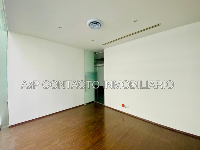 OFICINAS EN RENTA EN BOSQUES DE LAS LOMAS OPCIONES 110 a 131 m²  RADIATAS