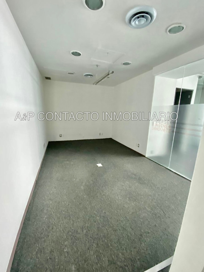 OFICINAS EN RENTA EN BOSQUES DE LAS LOMAS OPCIONES 110 a 131 m²  RADIATAS