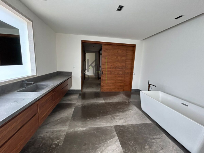 Venta de Hermosa Casa en Interlomas, Huixquilucan