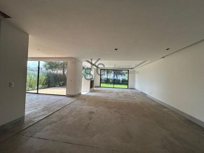 Venta de Hermosa Casa en Interlomas, Huixquilucan