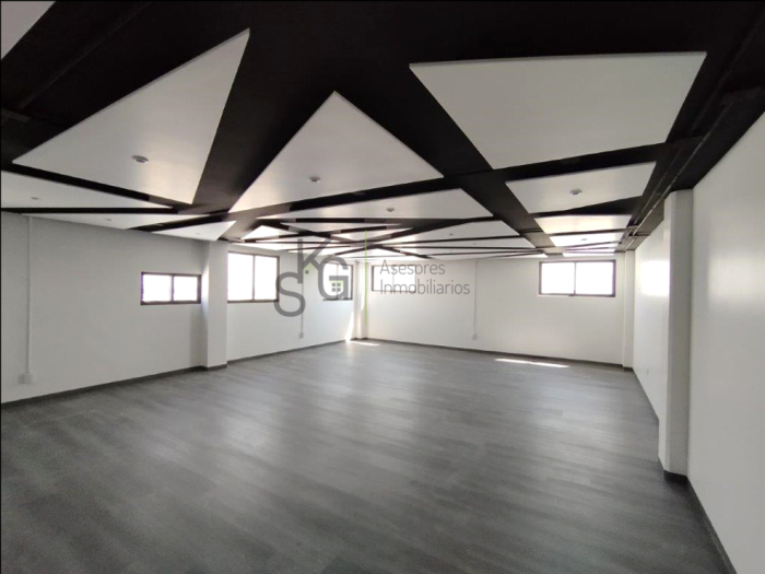 Oficinas en Renta en Fraccionamiento Industrial Alce Blanco, Naucalpan