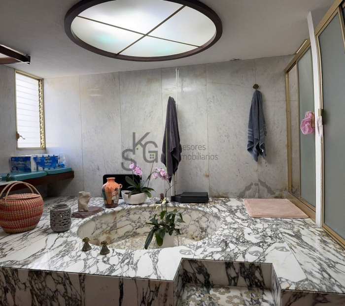Casa en Venta en Fuente de Nepturno, Lomas de Tecamachalco