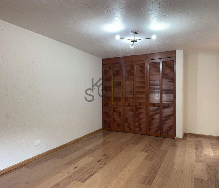 Venta de Casa en Lomas de Las Palmas, Interlomas