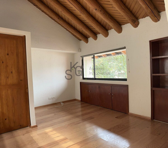 Venta de Casa en Lomas de Las Palmas, Interlomas