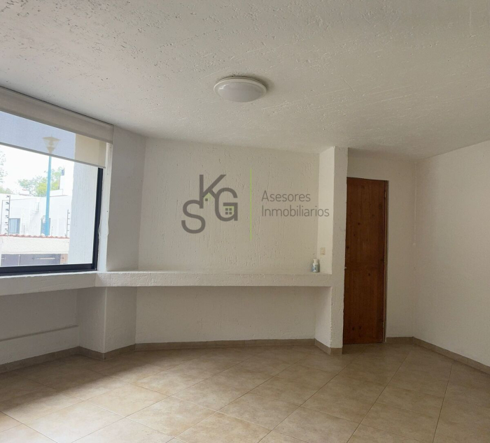 Venta de Casa en Lomas de Las Palmas, Interlomas