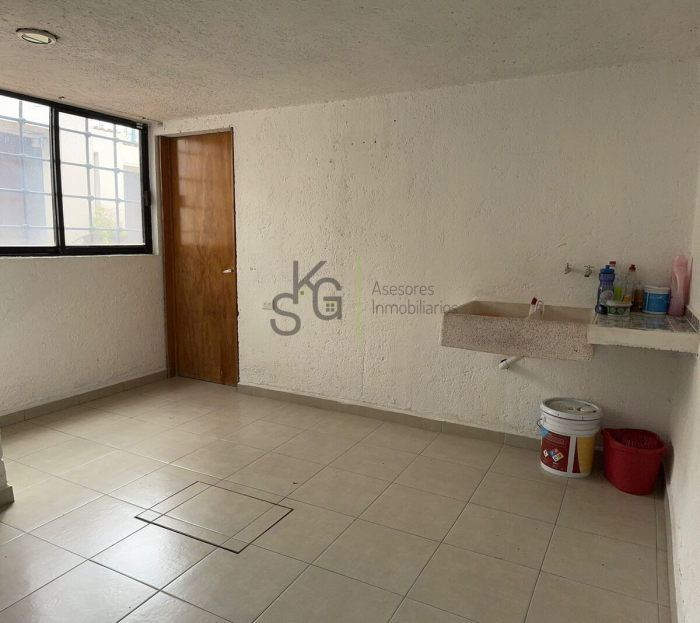 Venta de Casa en Lomas de Las Palmas, Interlomas