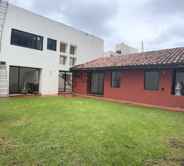 Venta de Casa en Lomas de Las Palmas, Interlomas