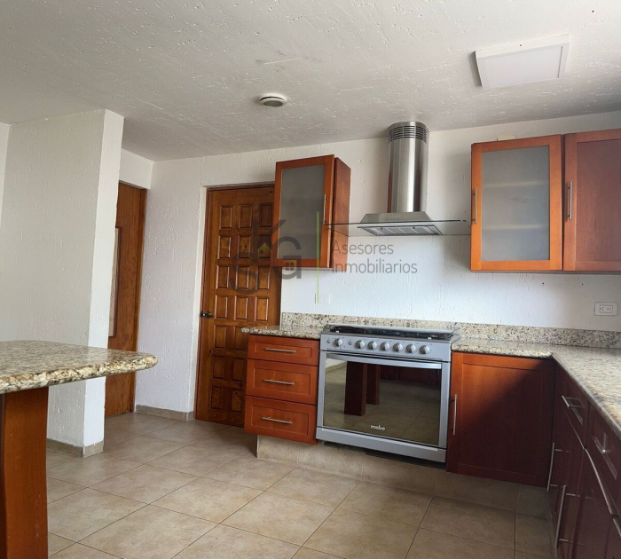 Venta de Casa en Lomas de Las Palmas, Interlomas