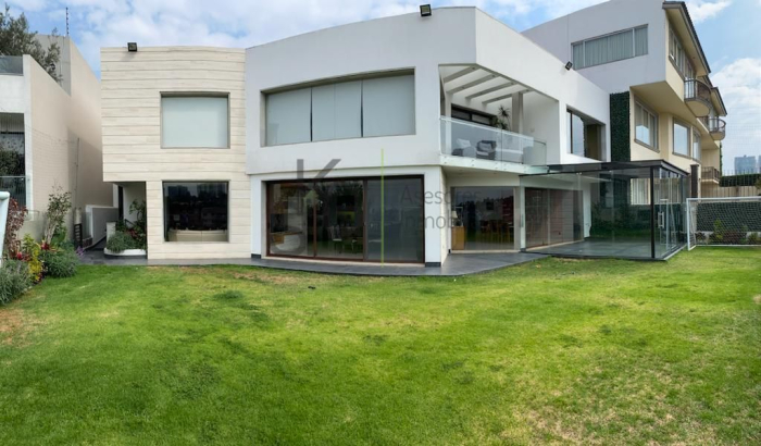 Venta de Casa en Bosques de las Lomas, Cuajimalpa de Morelos.