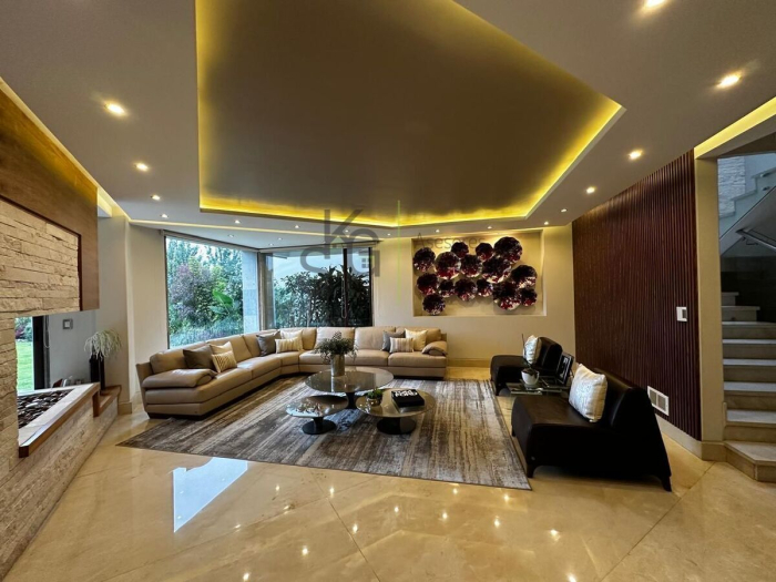 Venta de Casa en Bosques de las Lomas, Cuajimalpa de Morelos.