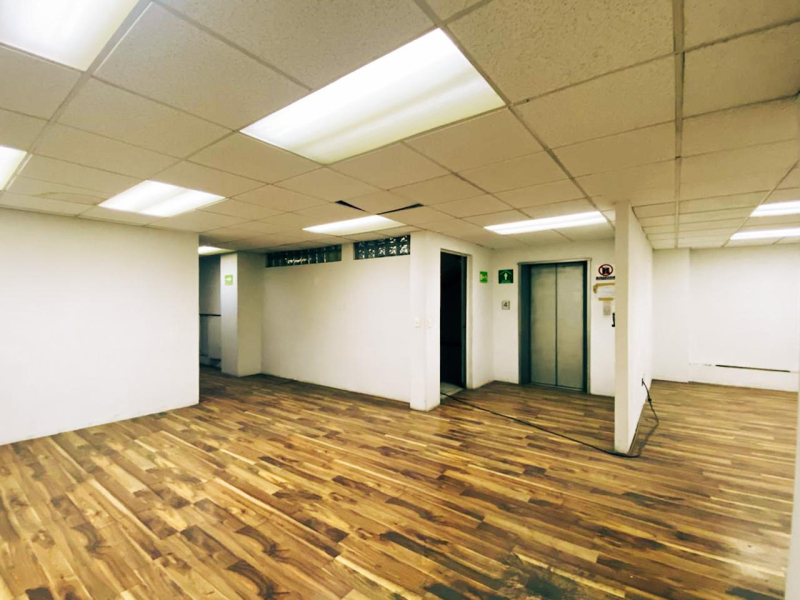 Renta De Oficinas En Av. Constituyentes, Col. 16 De Septiembre, CDMX