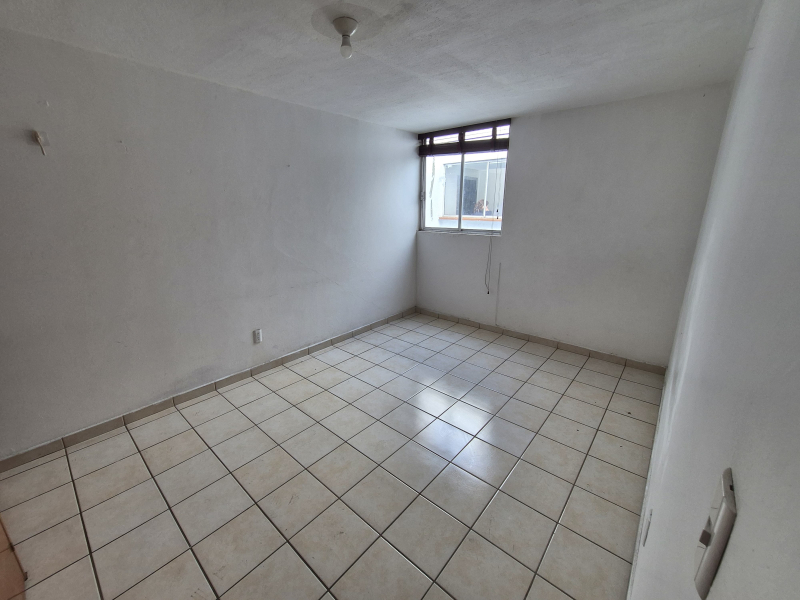 Departamento En Venta Alberta, Providencia. Semi-Remodelado