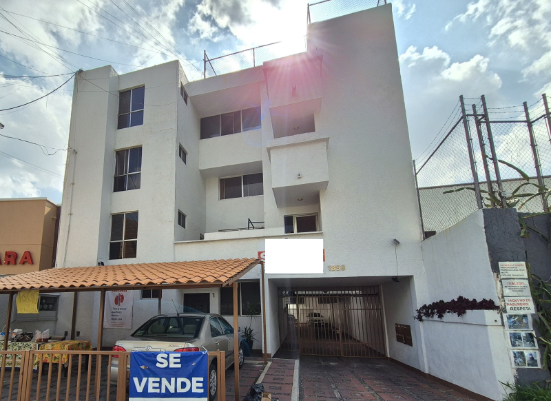 Departamento En Venta Alberta, Providencia. Semi-Remodelado