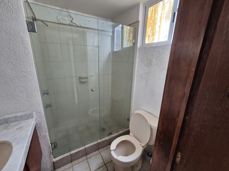 Departamento En Venta Alberta, Providencia. Semi-Remodelado