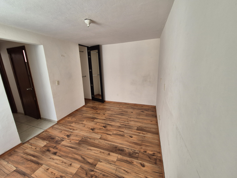 Departamento En Venta Alberta, Providencia. Semi-Remodelado