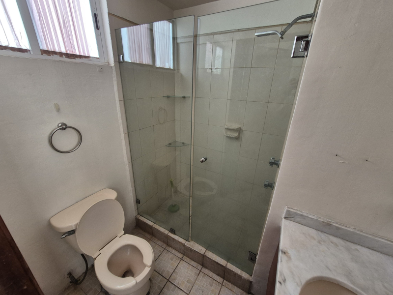 Departamento En Venta Alberta, Providencia. Semi-Remodelado