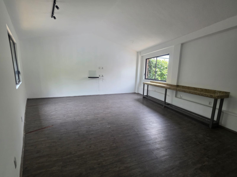 Casa Con Uso De Suelo Mixto En Venta O Renta En Lomas De Chapultepec