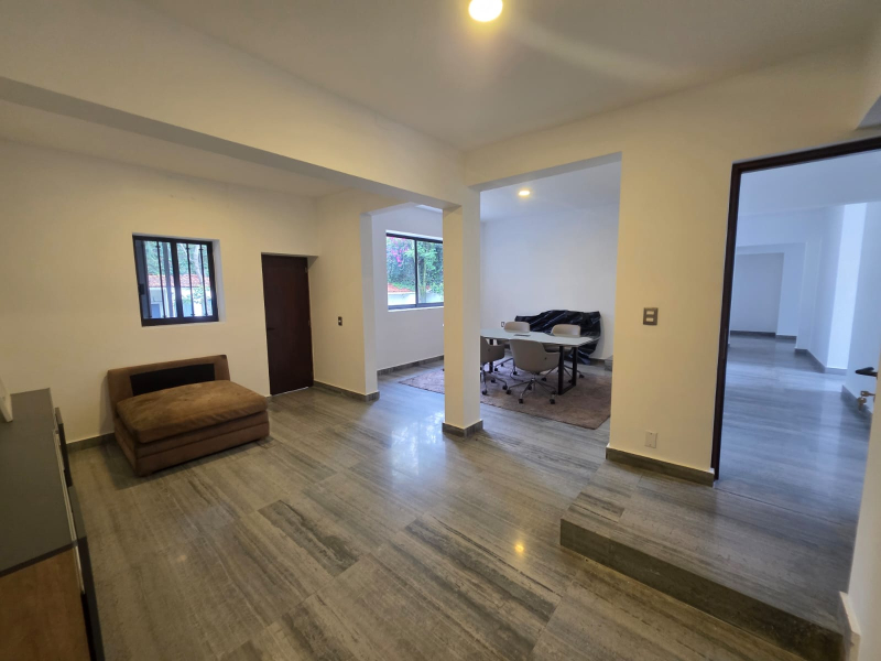 Casa Con Uso De Suelo Mixto En Venta O Renta En Lomas De Chapultepec