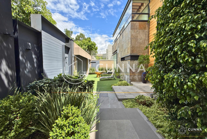 CASA BOSQUE DE HAYAS EN VENTA