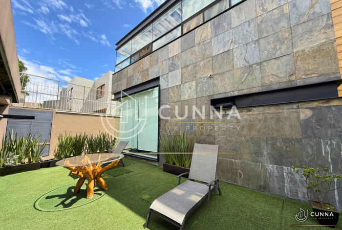 CASA BOSQUE DE HAYAS EN VENTA