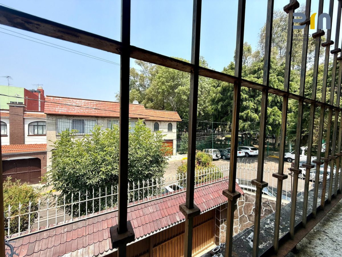 Casa en Venta sobre Eje 8 Colonia Banjidal
