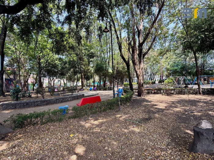Casa en Venta sobre Eje 8 Colonia Banjidal