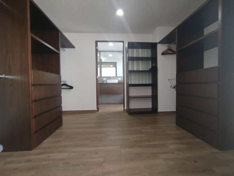 Casa En Renta Amueblada En Lomas De Angel�polis 