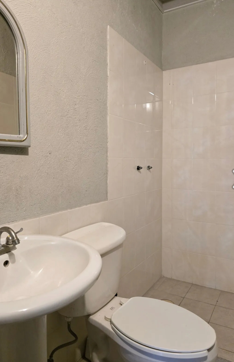 Se Vende Bodega En Jardines Del Bosque