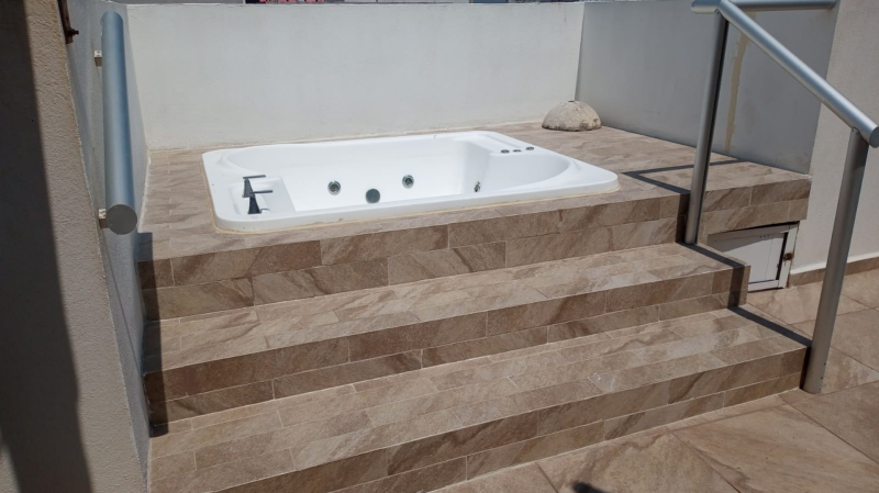ph amueblado con roof garden, jacuzzi y vista total a la laguna | dream lagoons