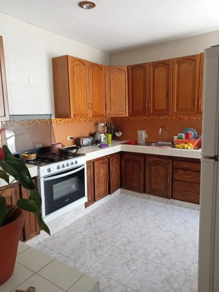venta de casa cerca de la alhondiga de granaditas