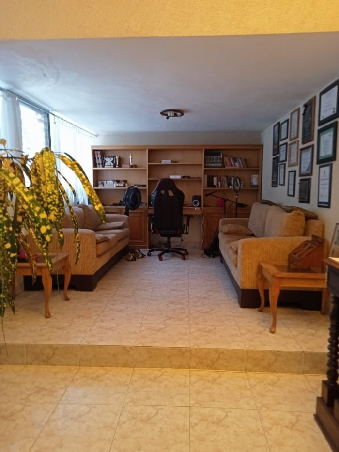 venta de casa cerca de la alhondiga de granaditas