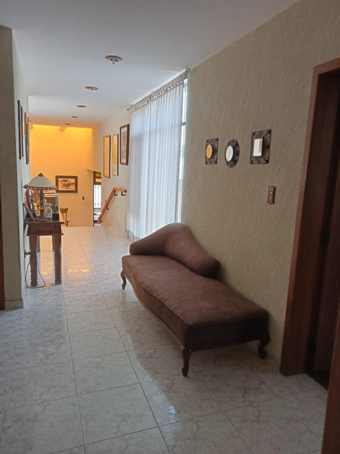 venta de casa cerca de la alhondiga de granaditas