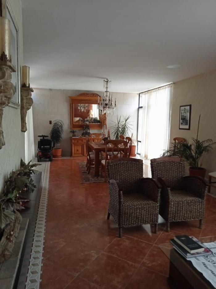 venta de casa cerca de la alhondiga de granaditas