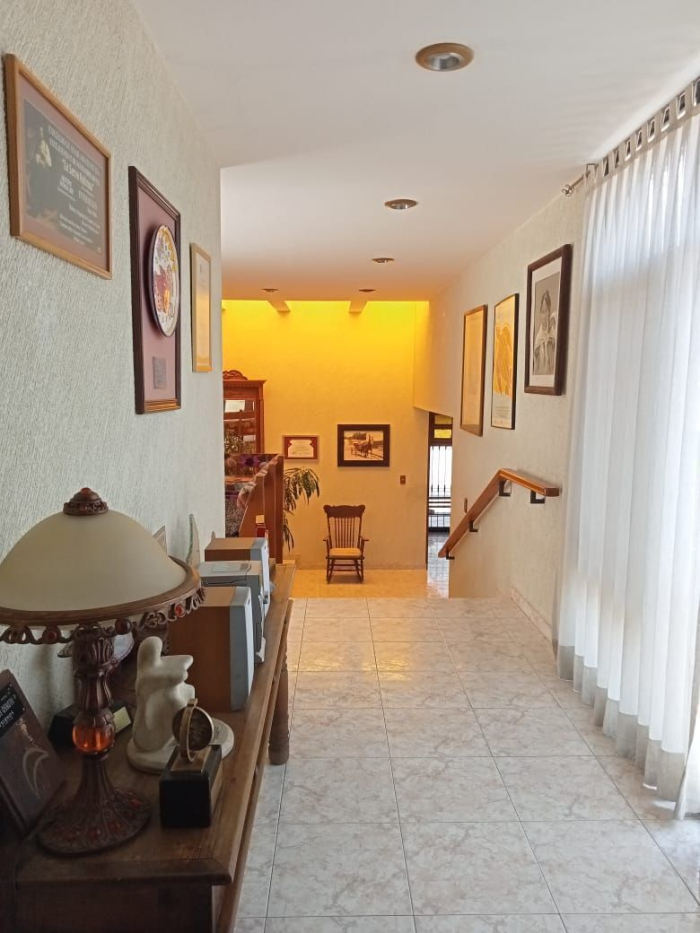 venta de casa cerca de la alhondiga de granaditas