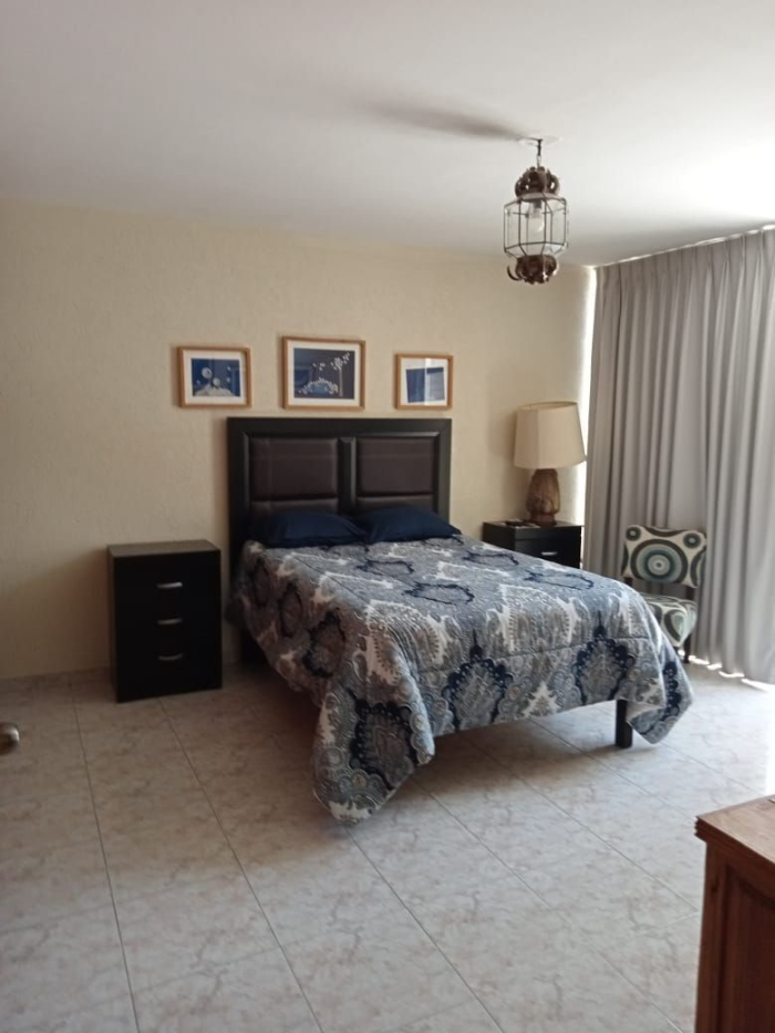 venta de casa cerca de la alhondiga de granaditas