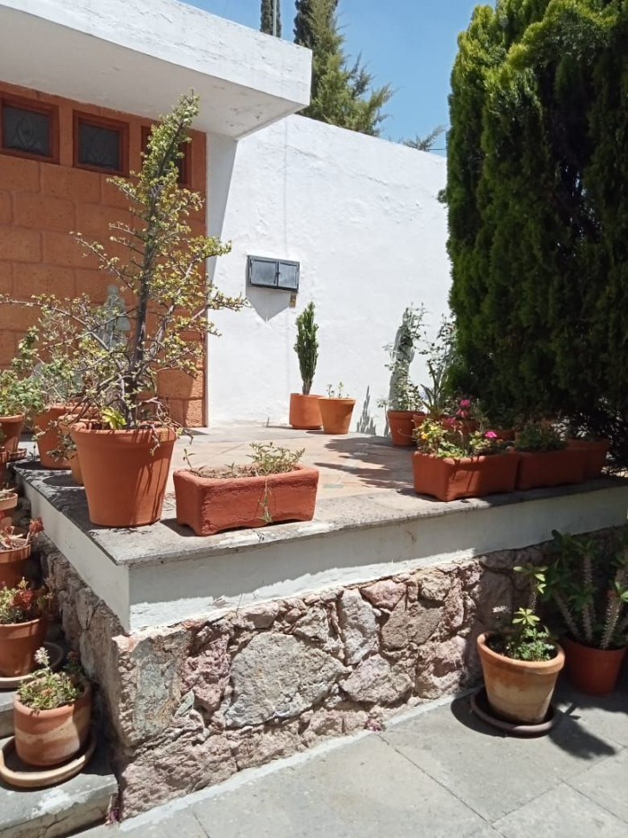 venta de casa cerca de la alhondiga de granaditas