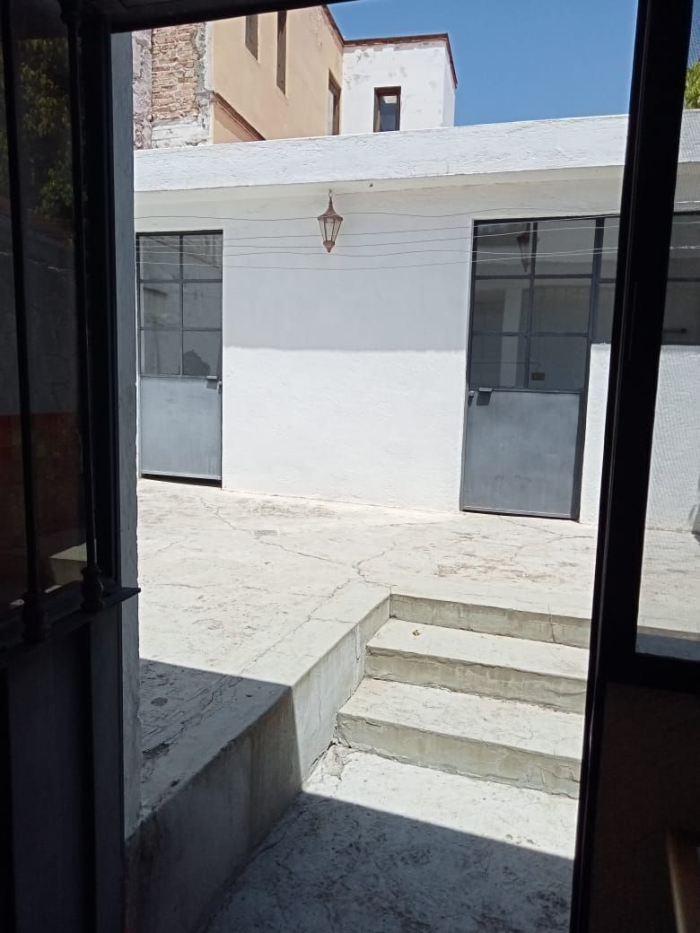 venta de casa cerca de la alhondiga de granaditas