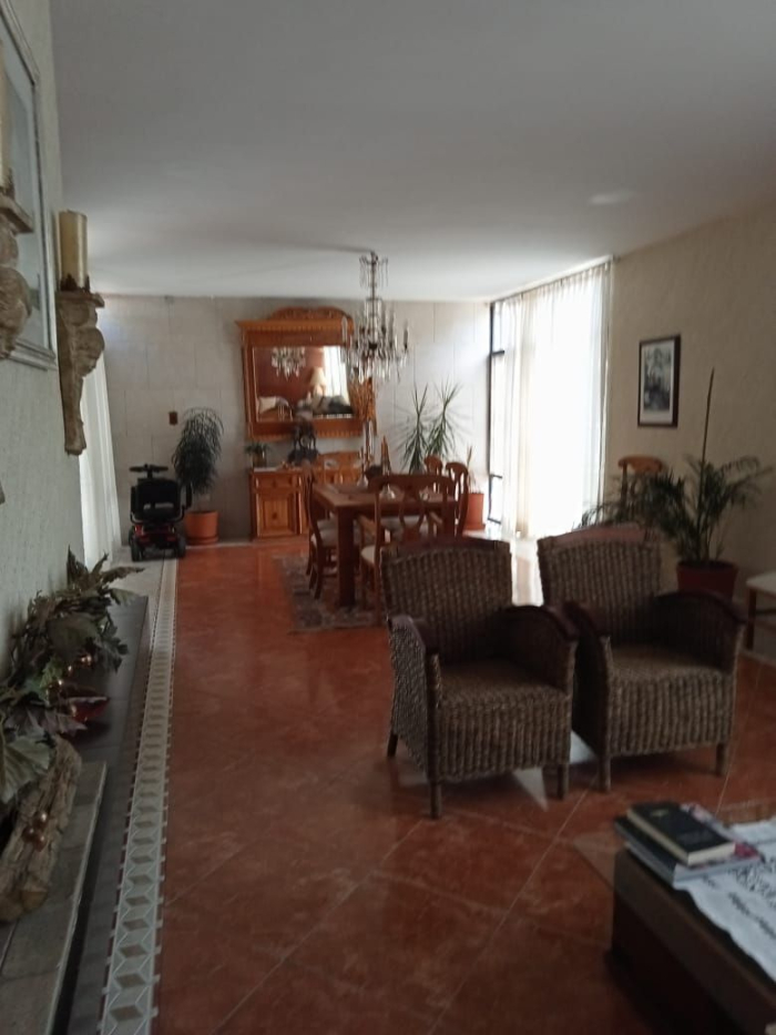 venta de casa cerca de la alhondiga de granaditas