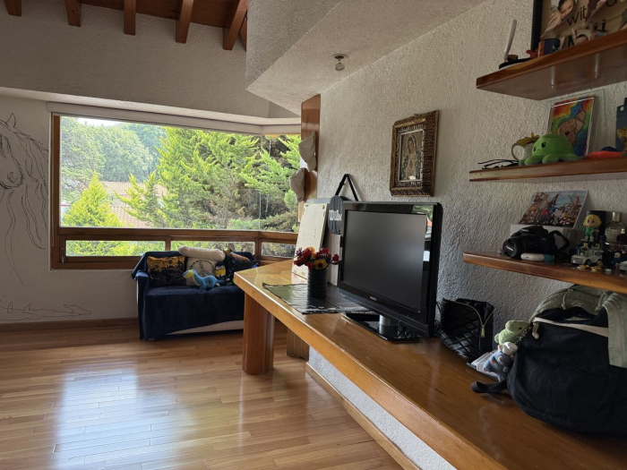 Disfrute vivir en linda casa en condominio La Cima, muy cerca de Sante Fe