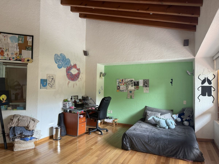 Disfrute vivir en linda casa en condominio La Cima, muy cerca de Sante Fe