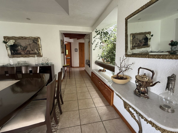Disfrute vivir en linda casa en condominio La Cima, muy cerca de Sante Fe