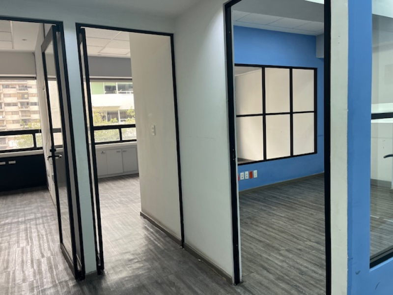 Renta Oficinas En Polanco, Arquimides, Seguridad, Bien Acondicionada.