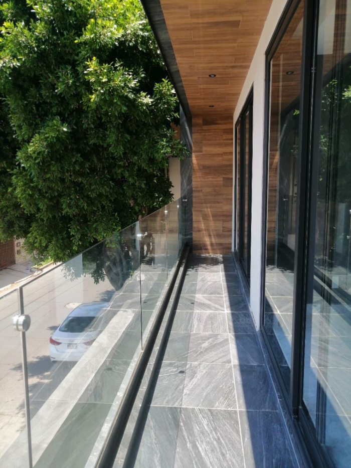 venta departamento prácticamente nuevo con roof garden  lomas de tecamachalco.