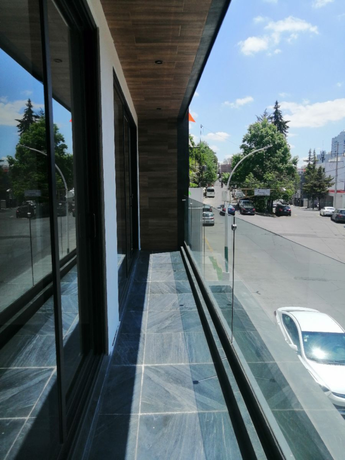 venta departamento prácticamente nuevo con roof garden  lomas de tecamachalco.