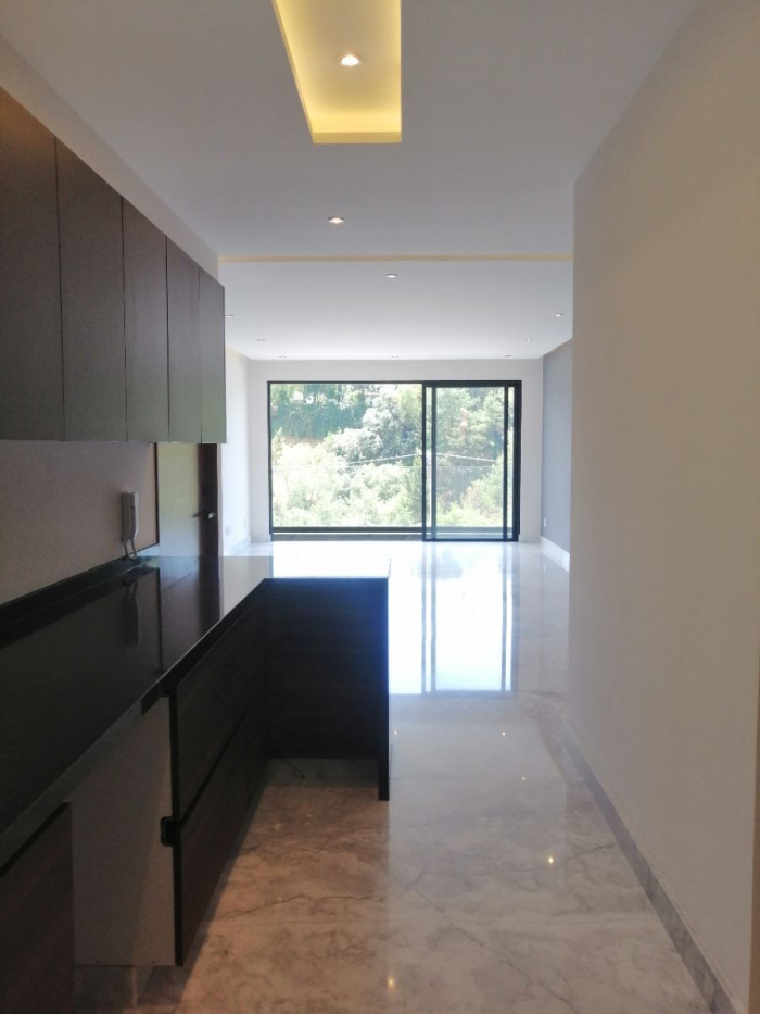 venta departamento prácticamente nuevo con roof garden  lomas de tecamachalco.